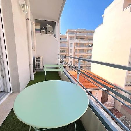 Joli Studio - Studio Neuf Terrasse Clim Wi-Fi 2 Min. Des Plages Antibes Extérieur photo